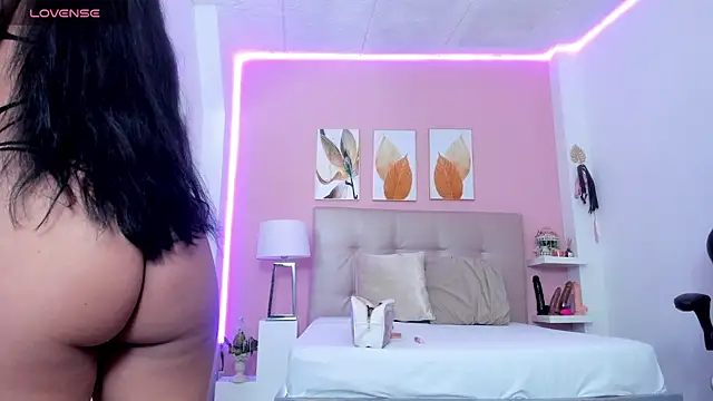 Molly h0t online show from 04.21.26