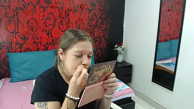 Snapshot of Samanta_SS chatting on 06.04.26 Samanta SS online show from 06.04.26