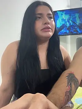 Snapshot of pareja_curiosa19 chatting on 10.11.25 pareja curiosa19 online show from 10.11.25