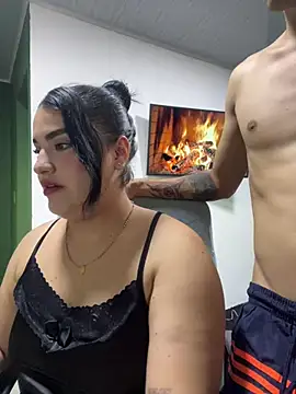 Snapshot of pareja_curiosa19 chatting on 05.16.26 pareja curiosa19 online show from 05.16.26