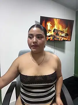 Snapshot of pareja_curiosa19 chatting on 05.18.26 pareja curiosa19 online show from 05.18.26