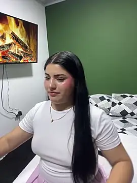 Snapshot of pareja_curiosa19 chatting on 05.22.26 pareja curiosa19 online show from 05.22.26