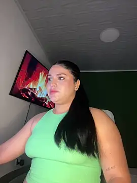 Snapshot of pareja_curiosa19 chatting on 06.15.26 pareja curiosa19 online show from 06.15.26