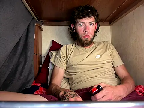 Snapshot of bwcizThrobbing chatting on 10.11.25 bwcizThrobbing online show from 10.11.25