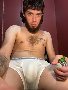 Snapshot of bwcizThrobbing chatting on 11.18.25 bwcizThrobbing online show from 11.18.25