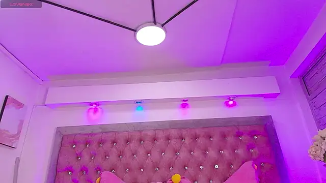 Snapshot of Andy_Leex chatting on 02.08.26 Andy Leex online show from 02.08.26