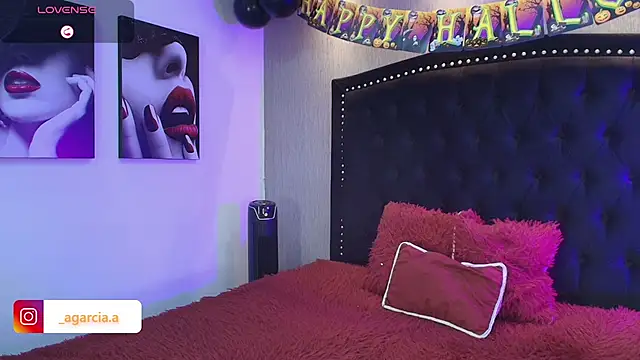 LiamWildx20 online show from 10.25.25