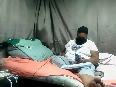 Berrylick online show from 04.14.26