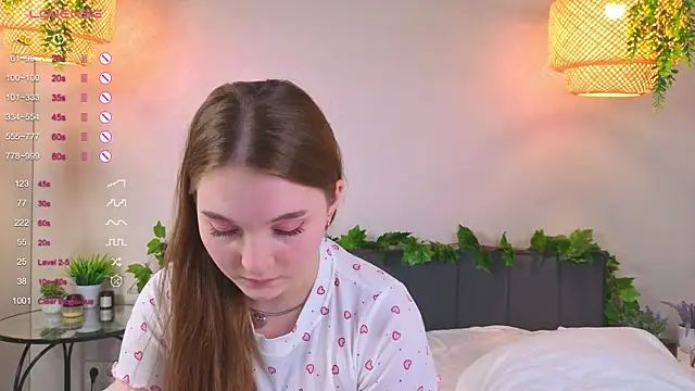 Snapshot of ConstanceHelms chatting on 09.24.25 ConstanceHelms online show from 09.24.25