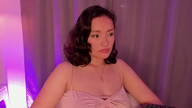 Snapshot of Angelica_Moon21 chatting on 09.24.25 Angelica Moon21 online show from 09.24.25