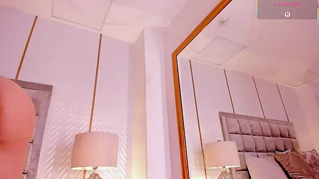 laurencarter1 online show from 11.29.25