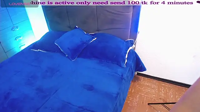 Snapshot of Kandy_Bellerose chatting on 10.28.25 Kandy Bellerose online show from 10.28.25