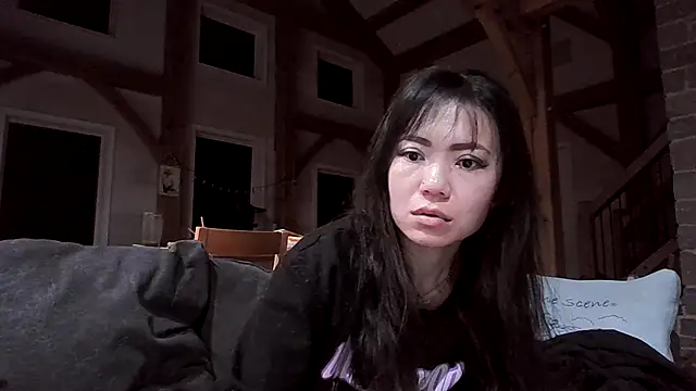 Snapshot of sopia2 chatting on 11.15.25 sopia2 online show from 11.15.25