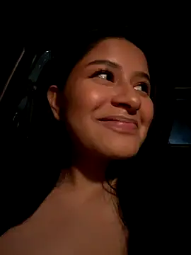 Snapshot of andrea_gomes_ chatting on 10.19.25 andrea gomes online show from 10.19.25