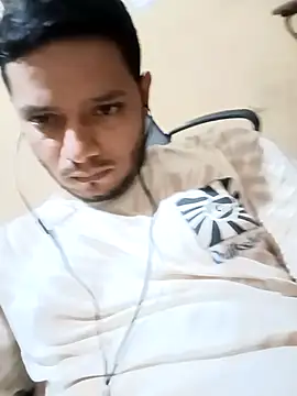 Hotbooy online show from 09.11.25