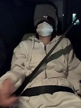 Snapshot of flower_chan chatting on 03.23.26 flower chan online show from 03.23.26