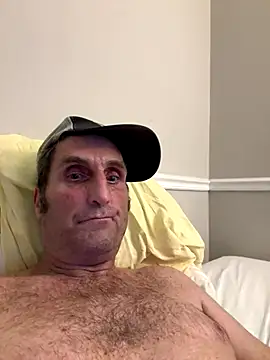 Snapshot of Bw3322 chatting on 10.06.25 Bw3322 online show from 10.06.25