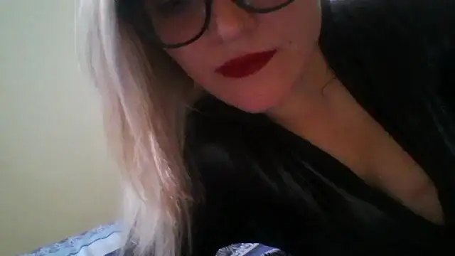 crystalfemdom online show from 03.17.25