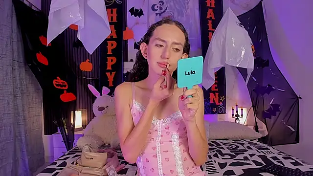 Snapshot of peachandtyron_ chatting on 10.30.25 peachandtyron online show from 10.30.25