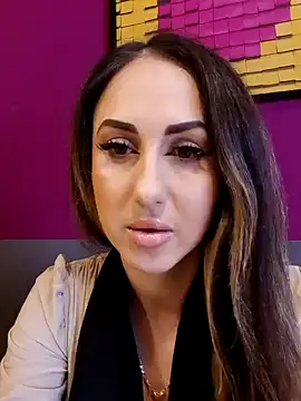 Snapshot of Brilliant-Splashes chatting on 03.20.25 Brilliant-Splashes online show from 03.20.25