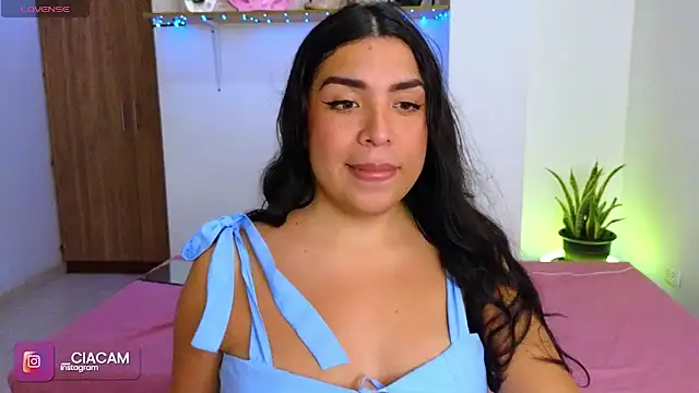 Snapshot of ciacam_ chatting on 11.09.25 ciacam online show from 11.09.25