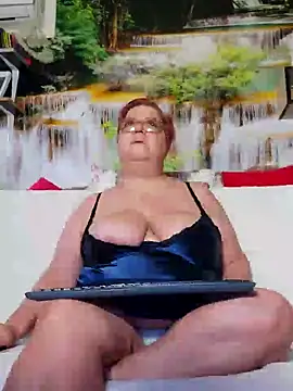 QueenPammy1 online show from 02.04.25