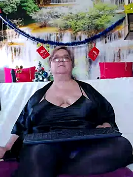 QueenPammy1 online show from 12.04.25