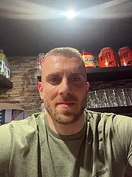 Snapshot of trainwithme chatting on 02.02.26 trainwithme online show from 02.02.26