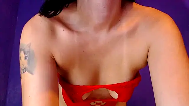 Snapshot of marina_huerta03 chatting on 10.11.25 marina huerta03 online show from 10.11.25