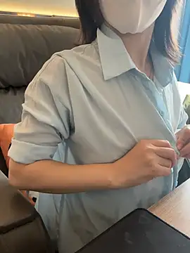 Snapshot of BlushDoll chatting on 06.17.26 BlushDoll online show from 06.17.26