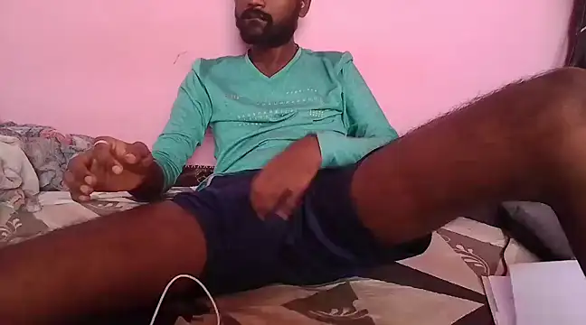 Snapshot of dusky-body chatting on 03.19.25 dusky-body online show from 03.19.25