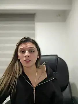 aliisonn  parker26 online show from 03.21.25