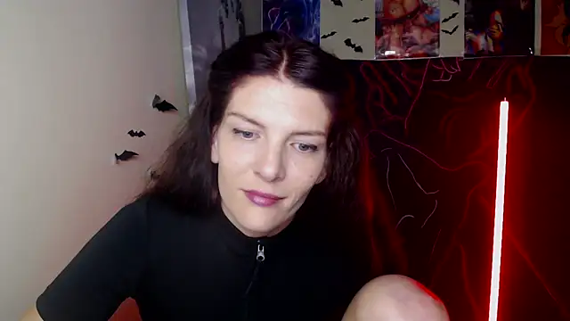 VanessaRey  online show from 11.22.25