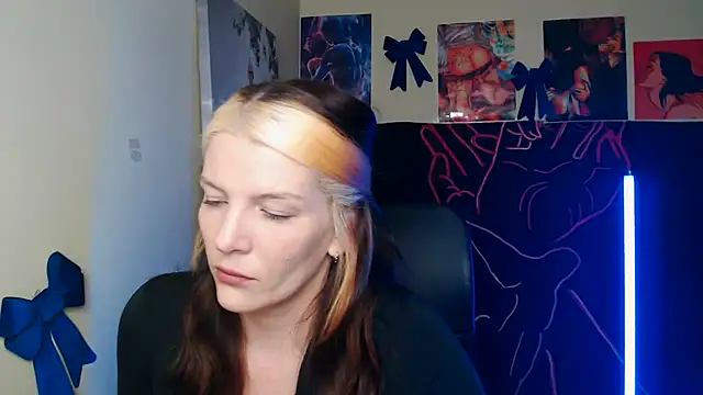 VanessaRey  online show from 04.07.26