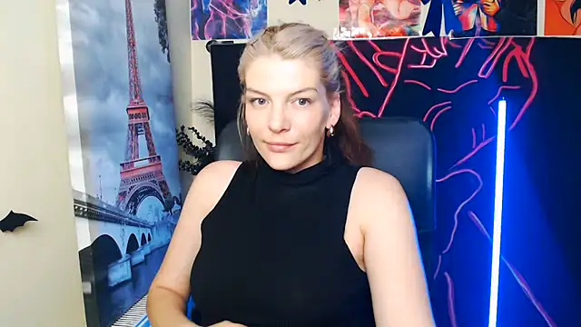 VanessaRey  online show from 05.27.26