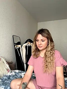 mollygirll online show from 10.03.25