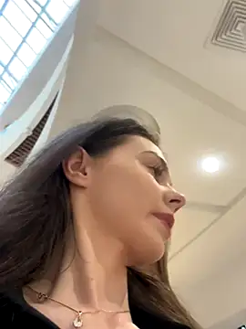 MilaBee online show from 10.06.25