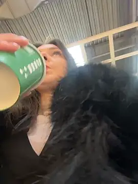 MilaBee online show from 03.08.26