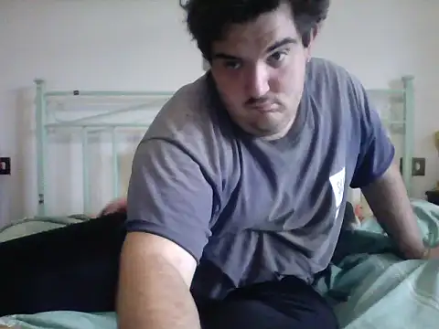 Snapshot of Piono chatting on 11.17.25 Piono online show from 11.17.25