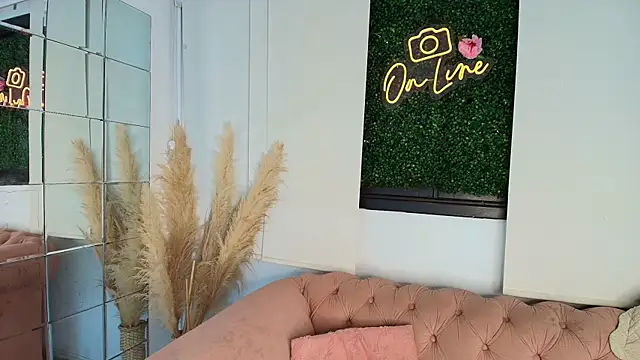 juliana luque online show from 11.02.25