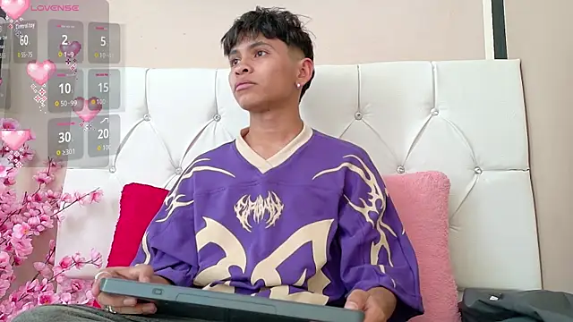 Ethan Westt online show from 10.29.25