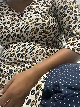 Roshni cam55 online show from 03.17.25