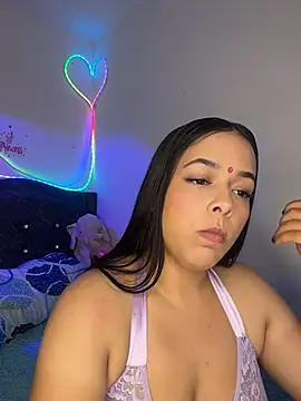 Snapshot of Deepika_padukoneNisha chatting on 07.14.26 Deepika padukoneNisha online show from 07.14.26