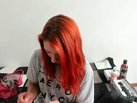 Snapshot of DulceXmile chatting on 09.19.25 DulceXmile online show from 09.19.25