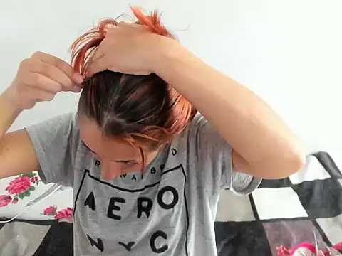 Snapshot of DulceXmile chatting on 10.22.25 DulceXmile online show from 10.22.25