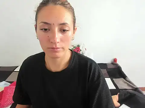 Snapshot of DulceXmile chatting on 10.23.25 DulceXmile online show from 10.23.25