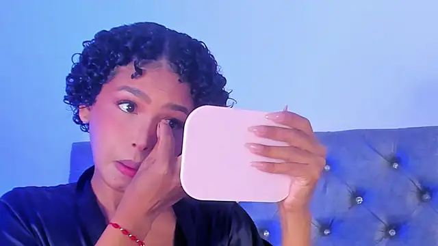 Snapshot of NikkiStarrr chatting on 03.20.25 NikkiStarrr online show from 03.20.25