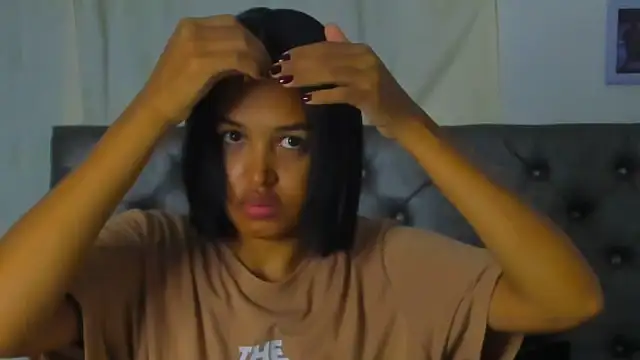 Snapshot of NikkiStarrr chatting on 10.30.25 NikkiStarrr online show from 10.30.25