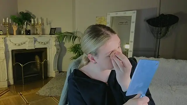 Jes Solar online show from 09.24.25