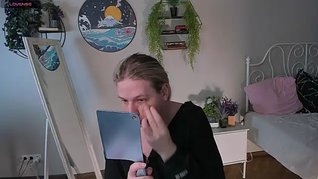 Jes Solar online show from 10.14.25